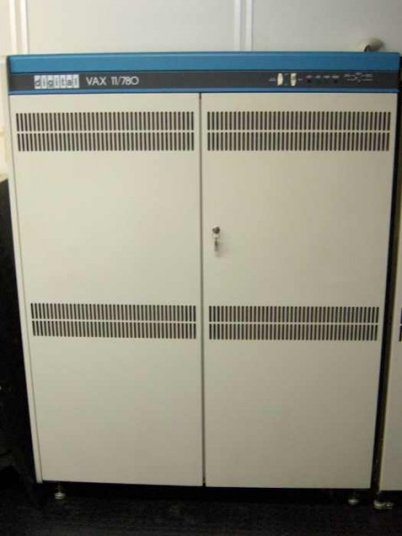 vax_11-780_intero vax_11-780_intero