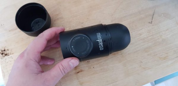 Minipresso kaffe och filter monterat på pumphuset